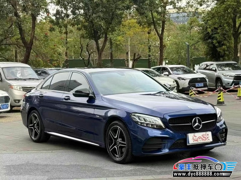 21年奔驰C轿车抵押车出售