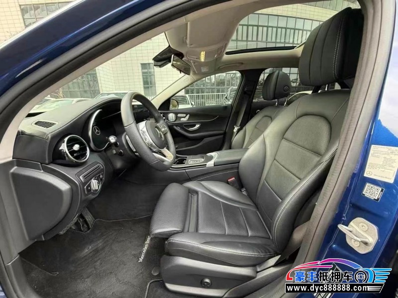 21年奔驰C轿车抵押车出售