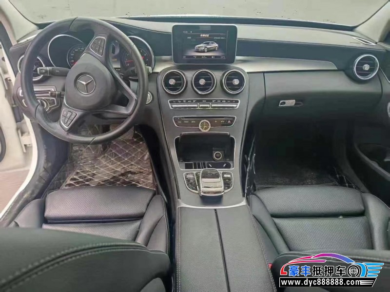 18年奔驰C轿车抵押车出售