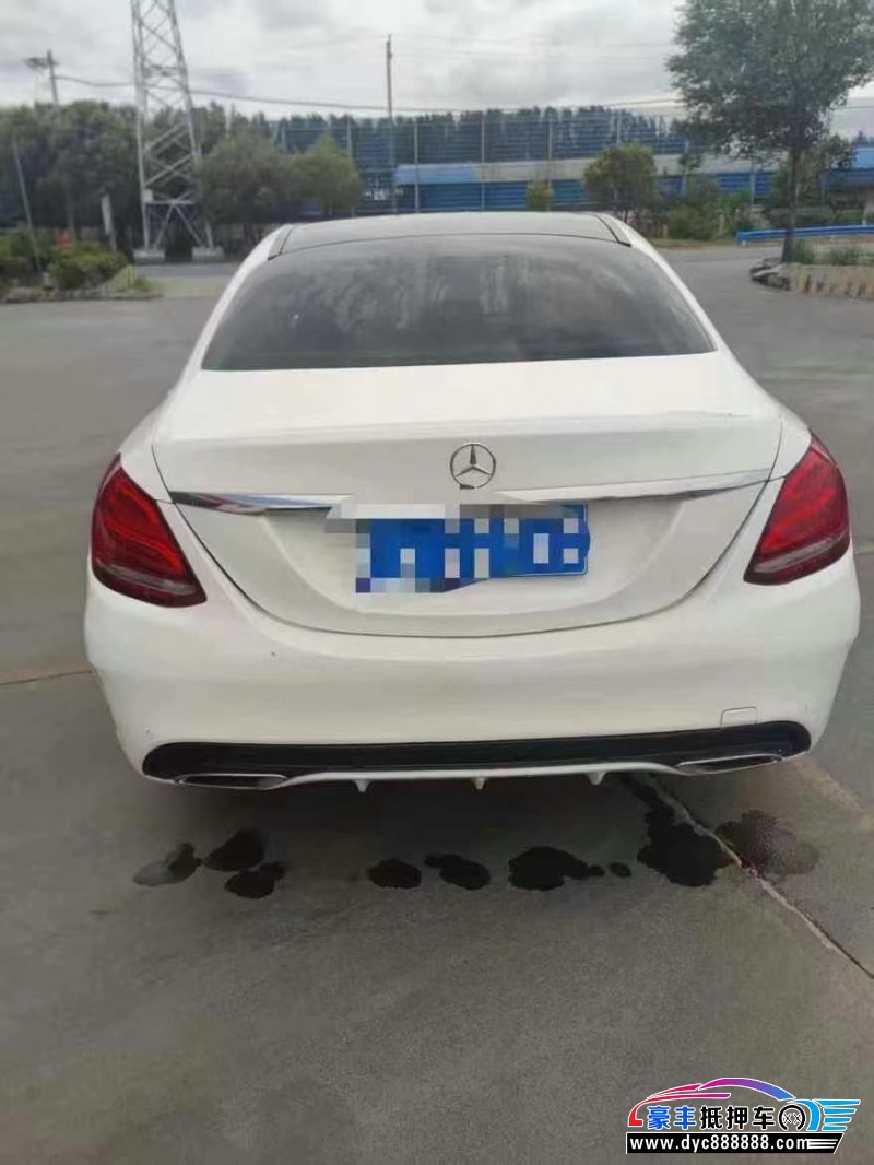 18年奔驰C轿车抵押车出售