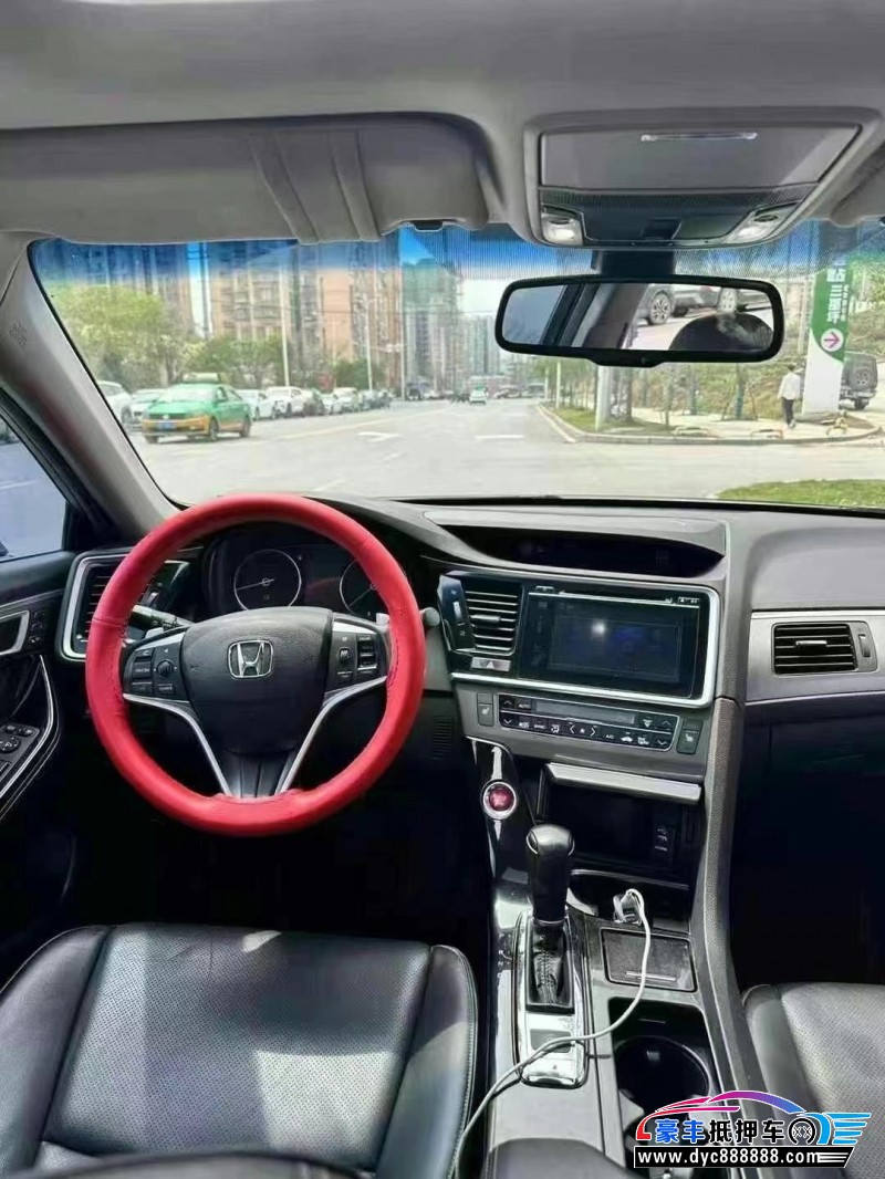 17年本田思铂睿轿车抵押车出售