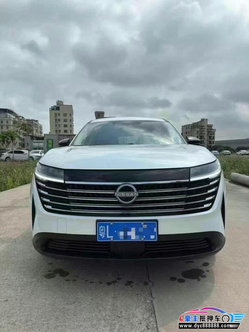 24年日产探陆轿车抵押车出售