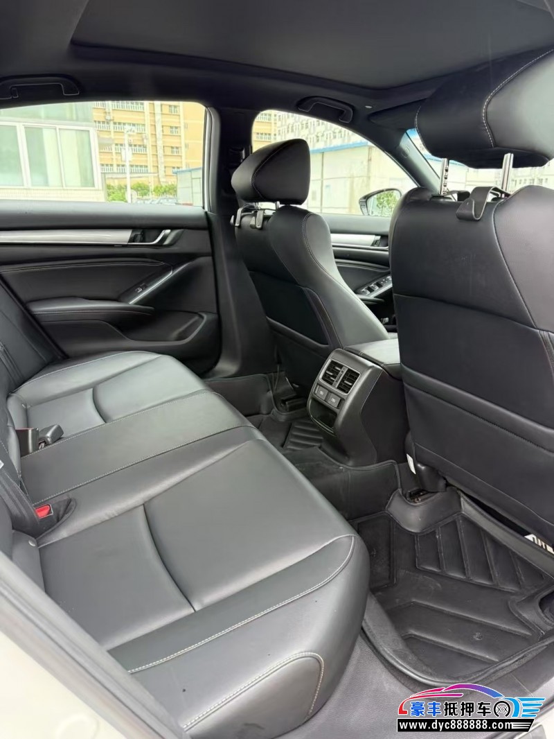 22年本田英诗派轿车抵押车出售