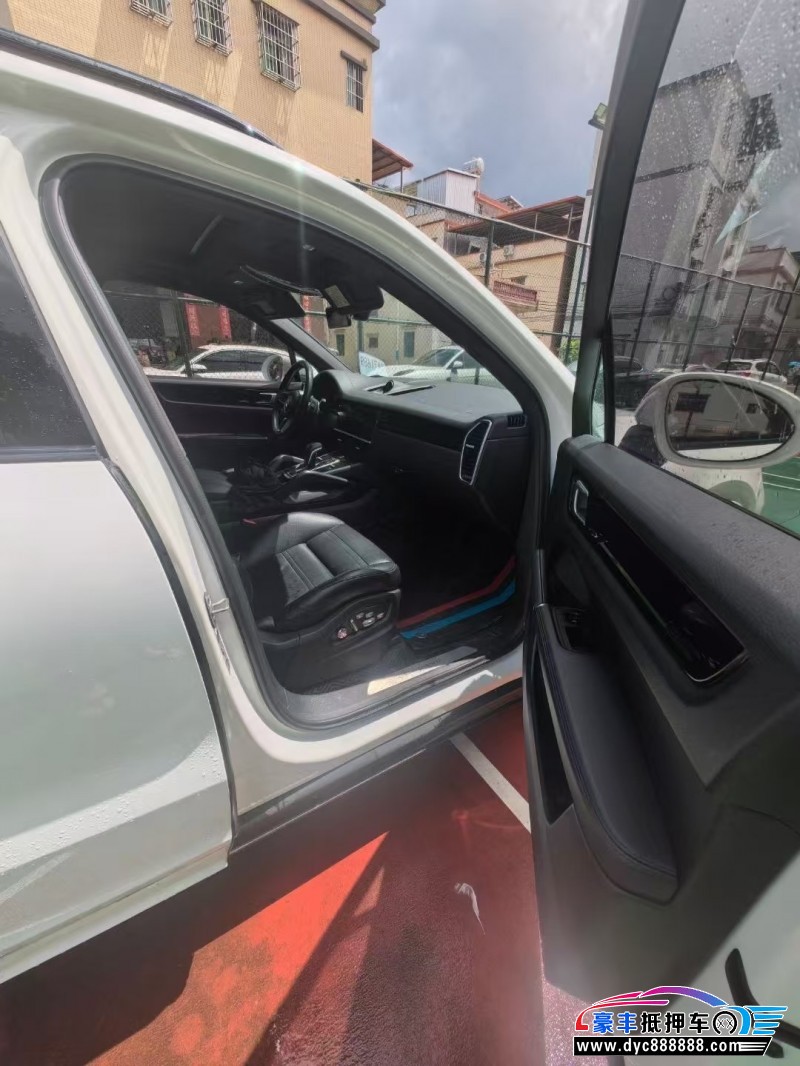 19年保时捷卡宴轿车抵押车出售