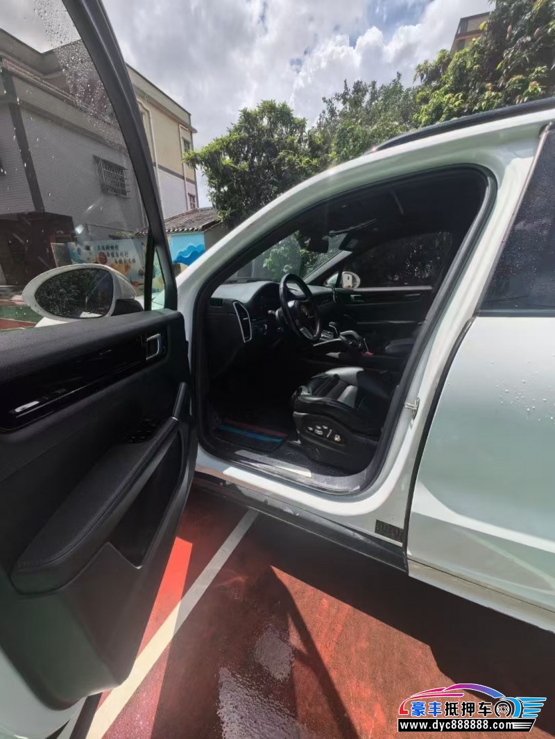 19年保时捷卡宴轿车抵押车出售