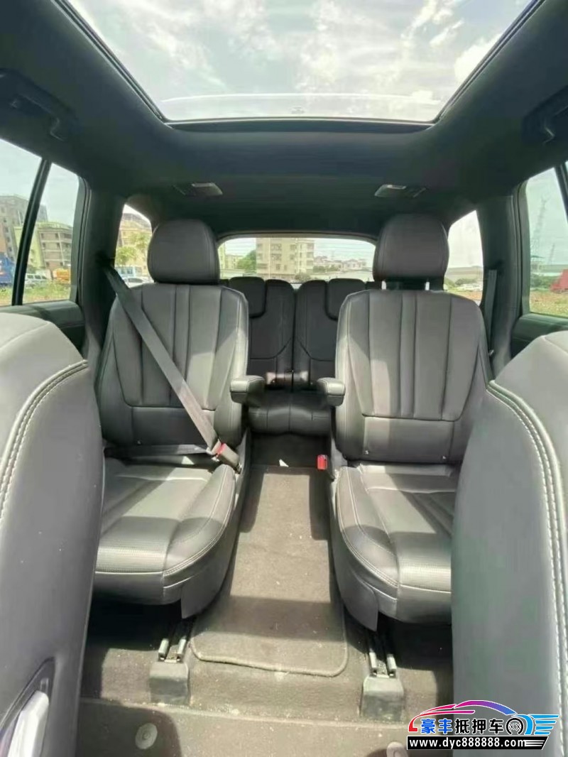 21年理想ONE轿车抵押车出售