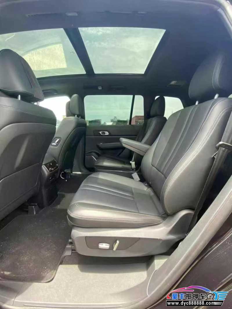 21年理想ONE轿车抵押车出售