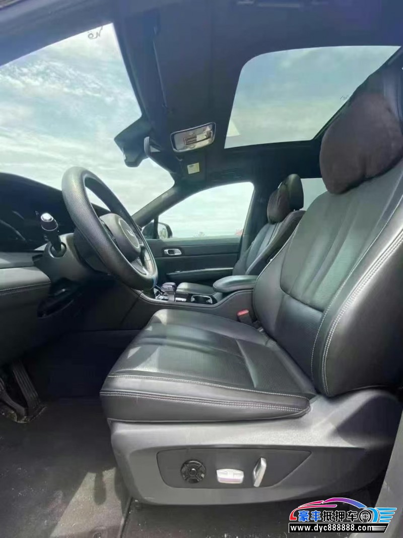 21年理想ONE轿车抵押车出售