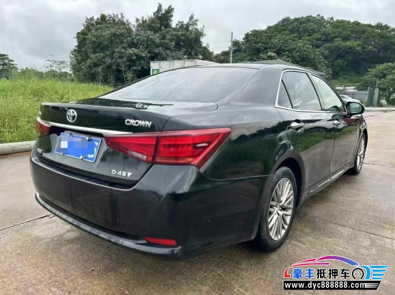 16年丰田皇冠轿车抵押车出售