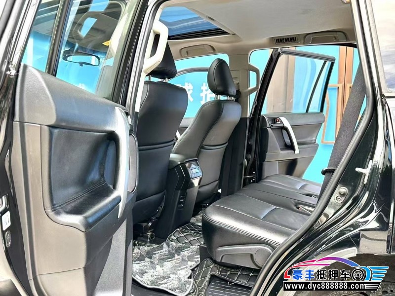 17年丰田普拉多（霸道）轿车抵押车出售