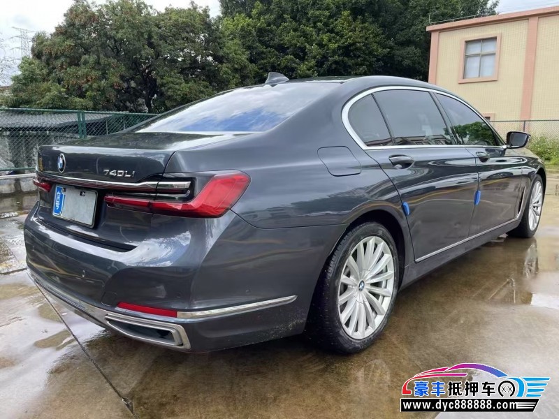 20年宝马7系轿车抵押车出售