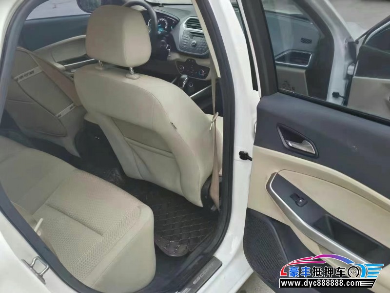 17年福特福睿斯轿车抵押车出售