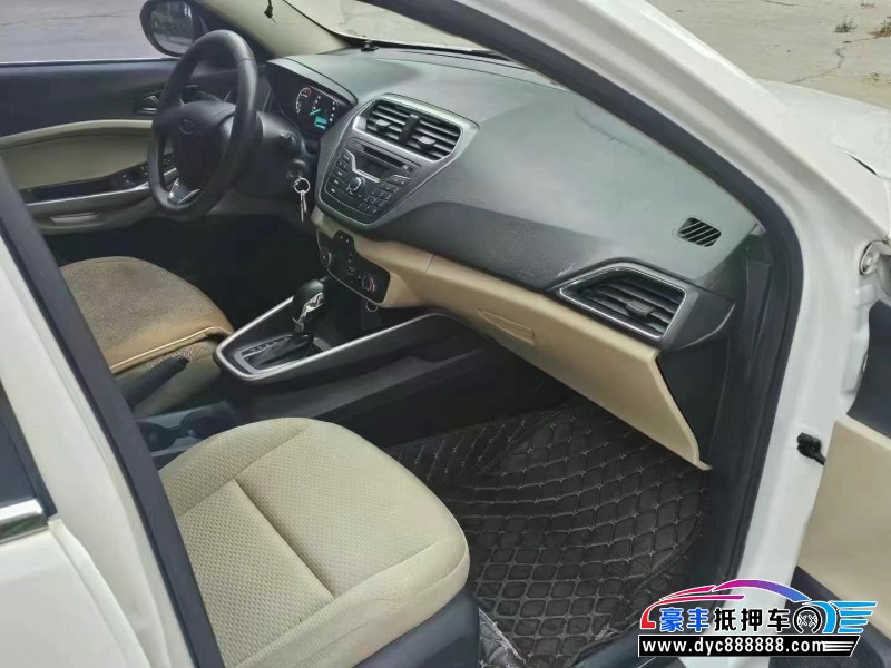 17年福特福睿斯轿车抵押车出售