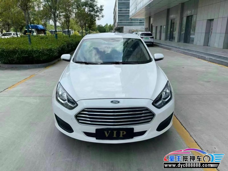 18年福特福睿斯轿车抵押车出售