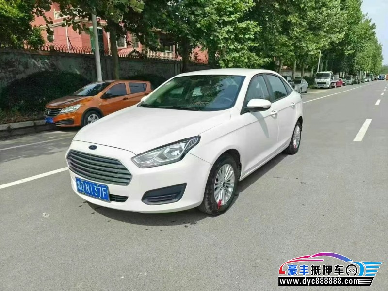 18年福特福睿斯轿车抵押车出售