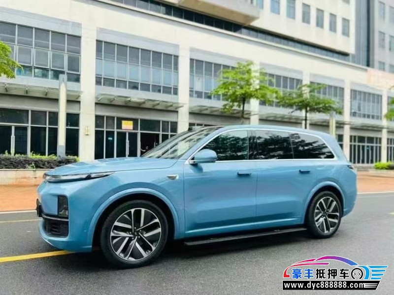 22年理想L9轿车抵押车出售