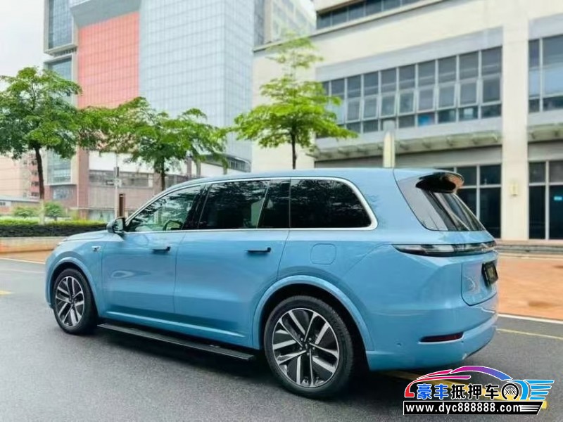 22年理想L9轿车抵押车出售