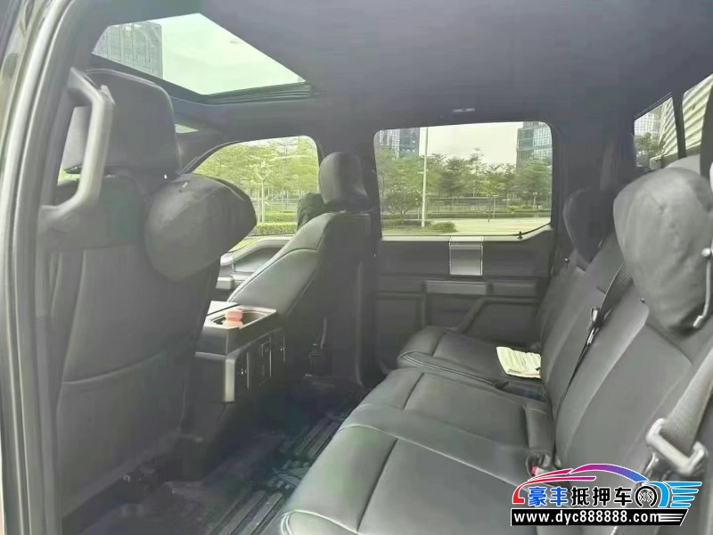 17年福特猛禽轿车抵押车出售