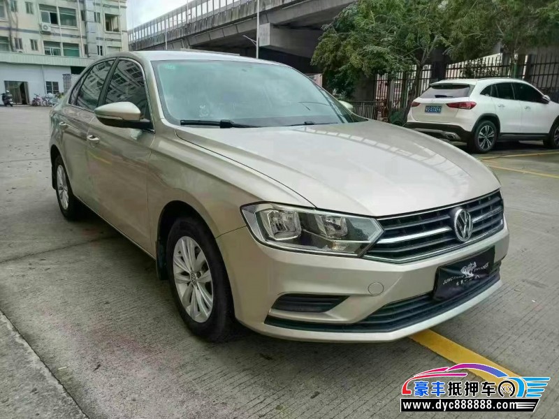 17年大众宝来轿车抵押车出售