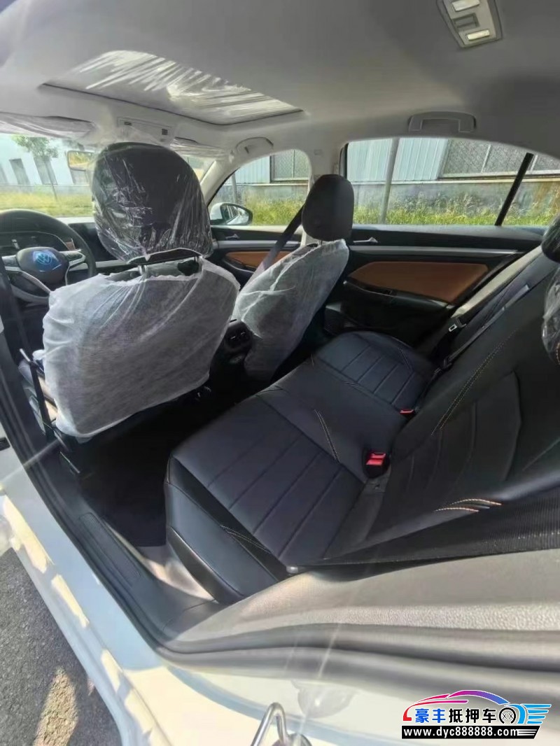 25年大众宝来轿车抵押车出售