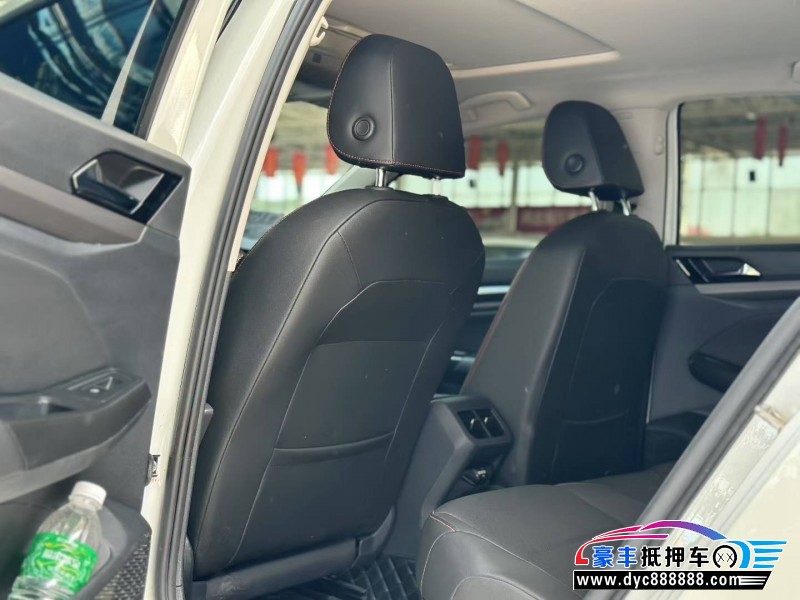 20年大众宝来轿车抵押车出售