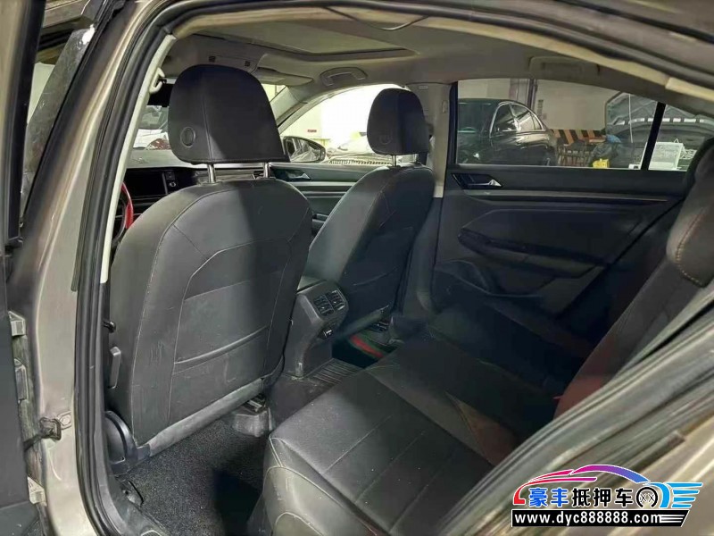 20年大众宝来轿车抵押车出售