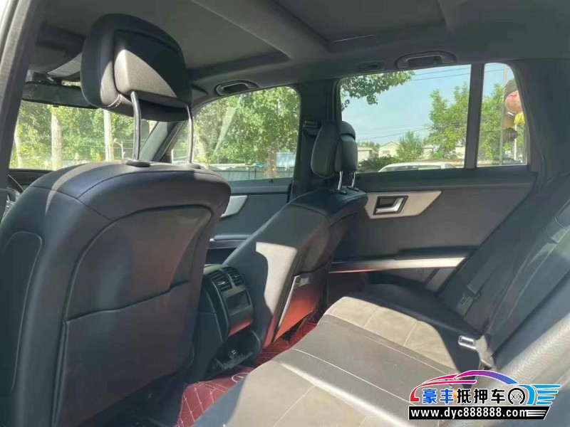 16年奔驰GLK轿车抵押车出售