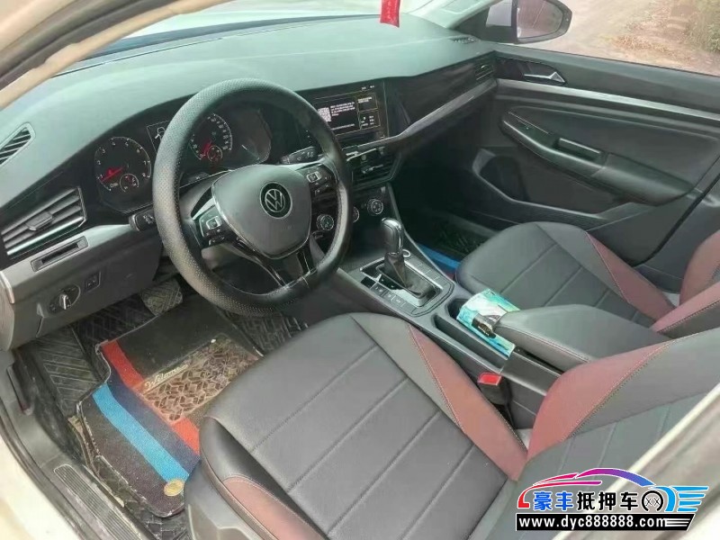 22年大众宝来轿车抵押车出售