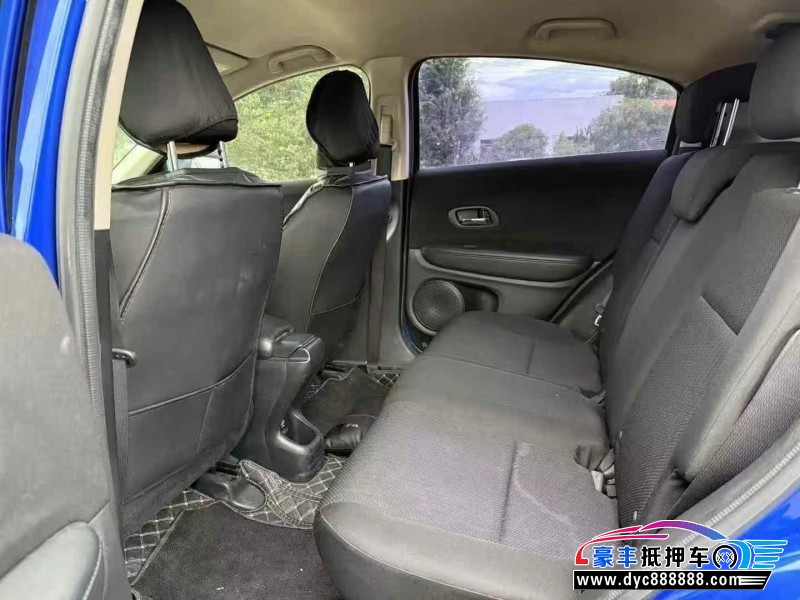 15年本田缤智轿车抵押车出售