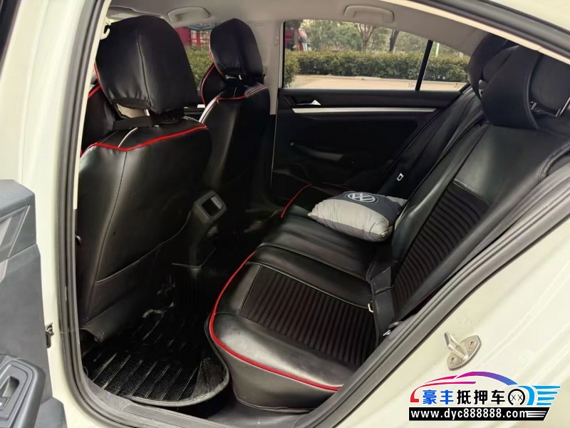 23年大众宝来轿车抵押车出售