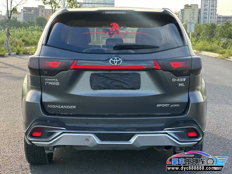 17年丰田汉兰达轿车抵押车出售