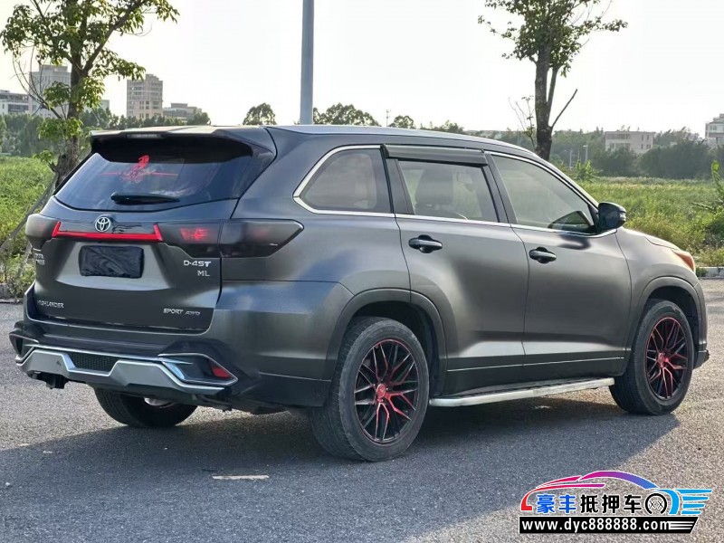 17年丰田汉兰达轿车抵押车出售