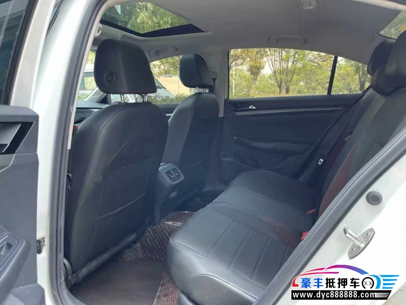 21年大众宝来轿车抵押车出售