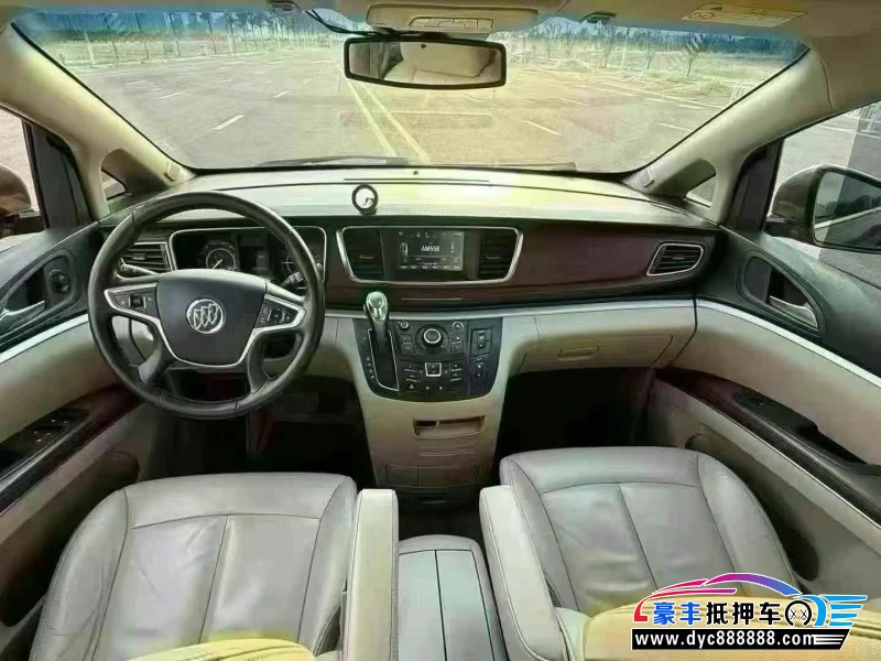 19年别克GL8轿车抵押车出售