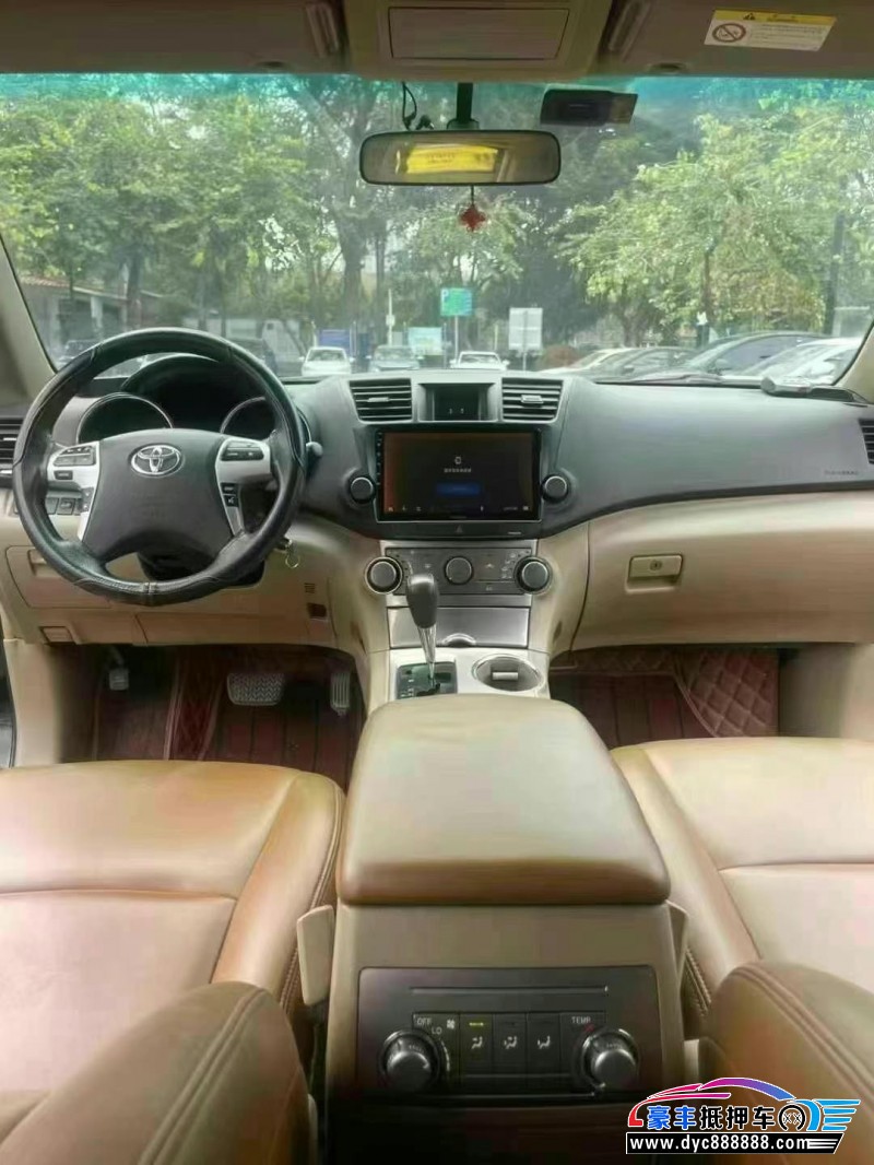 14年丰田汉兰达轿车抵押车出售