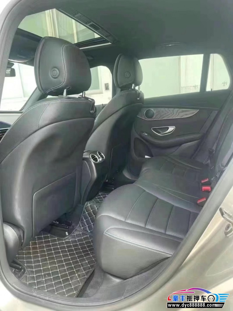 21年奔驰EQC轿车抵押车出售