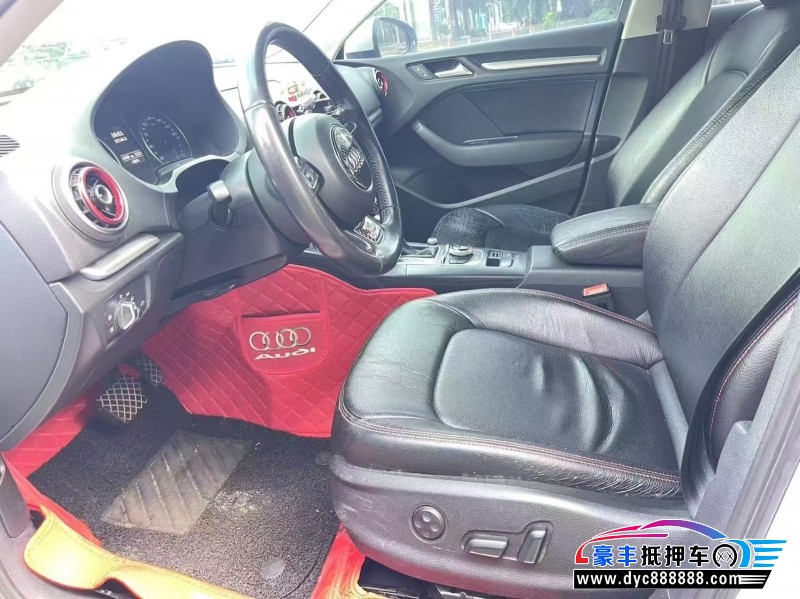 17年奥迪A3轿车抵押车出售