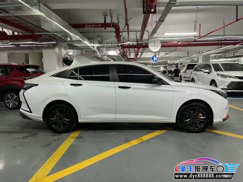 22年东风风神奕炫轿车抵押车出售