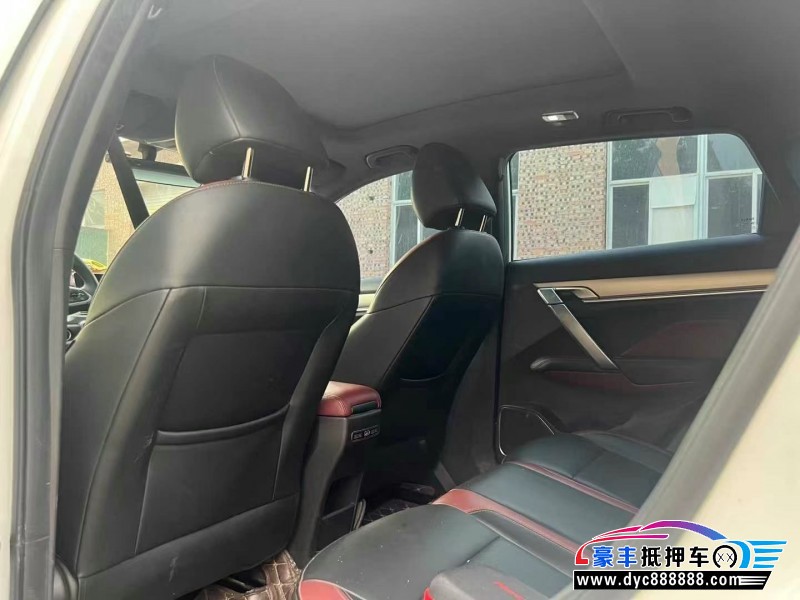 21年吉利缤越轿车抵押车出售