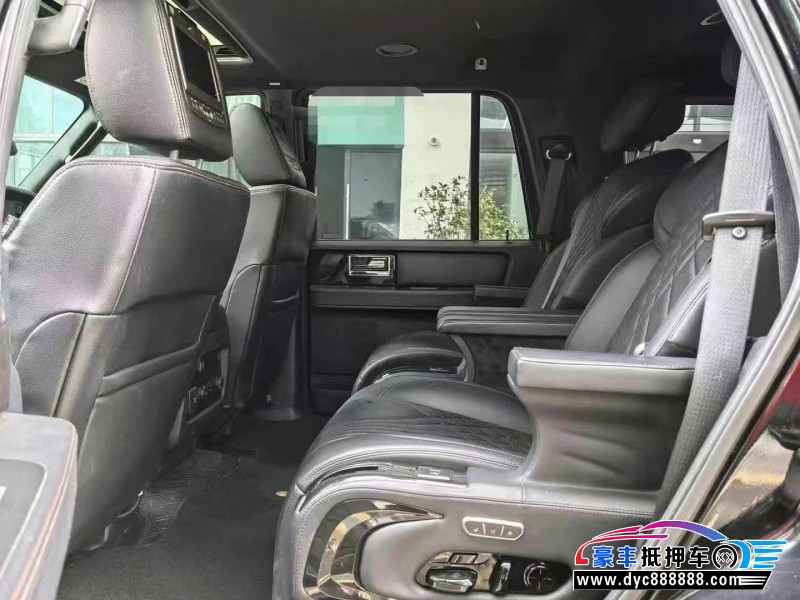 16年林肯领航员轿车抵押车出售