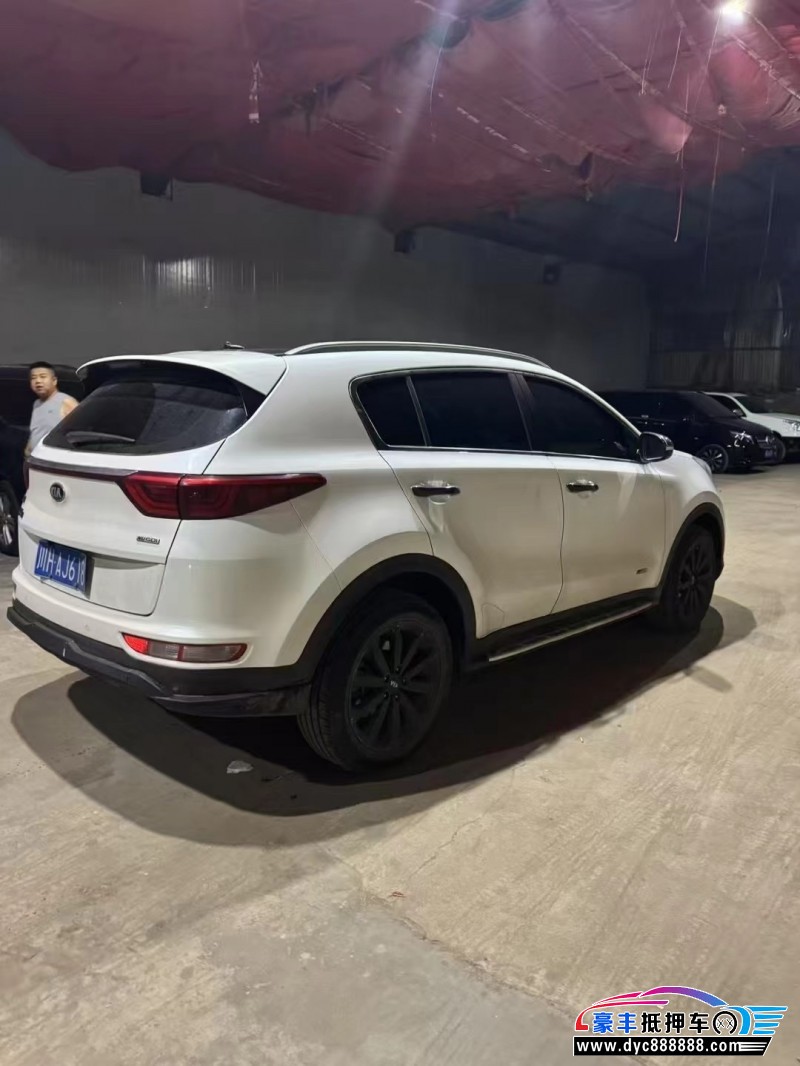 16年起亚KX5轿车抵押车出售