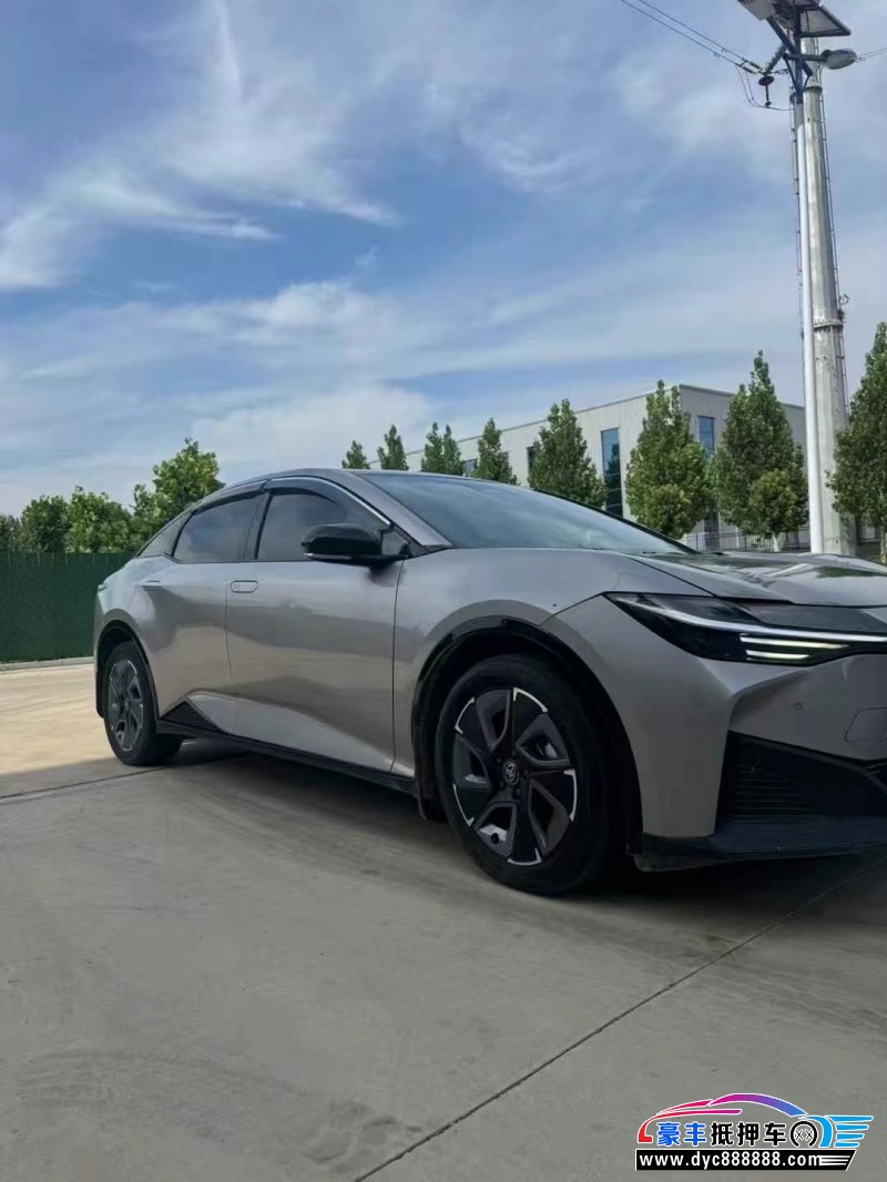 24年丰田BZ3轿车抵押车出售