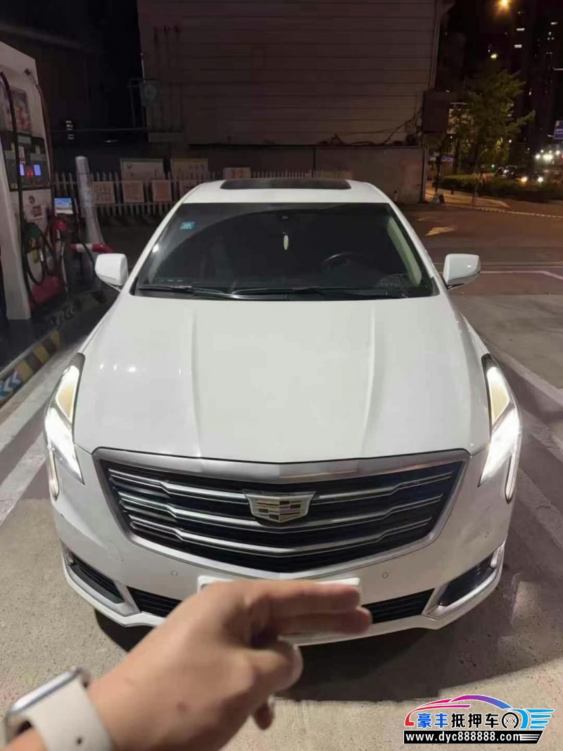 抵押车出售18年凯迪拉克XTS轿车