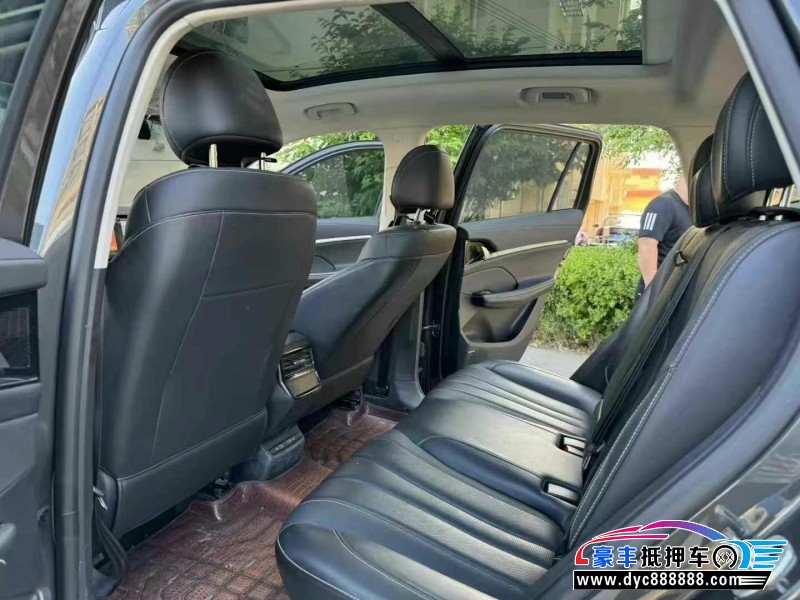 22年荣威RX5轿车抵押车出售