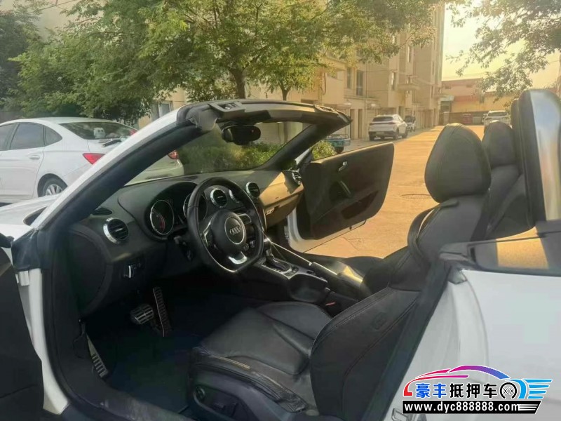 14年奥迪TT轿车抵押车出售