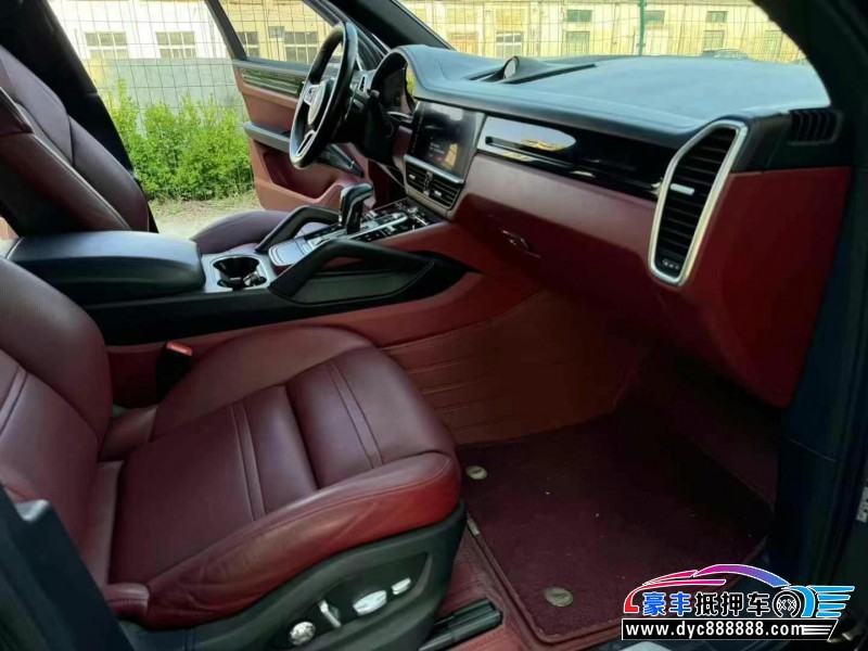 20年保时捷卡宴轿车抵押车出售