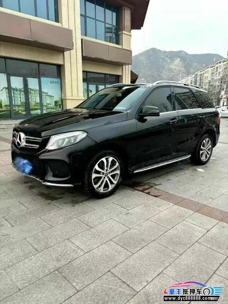 18年奔驰GLE轿车抵押车出售
