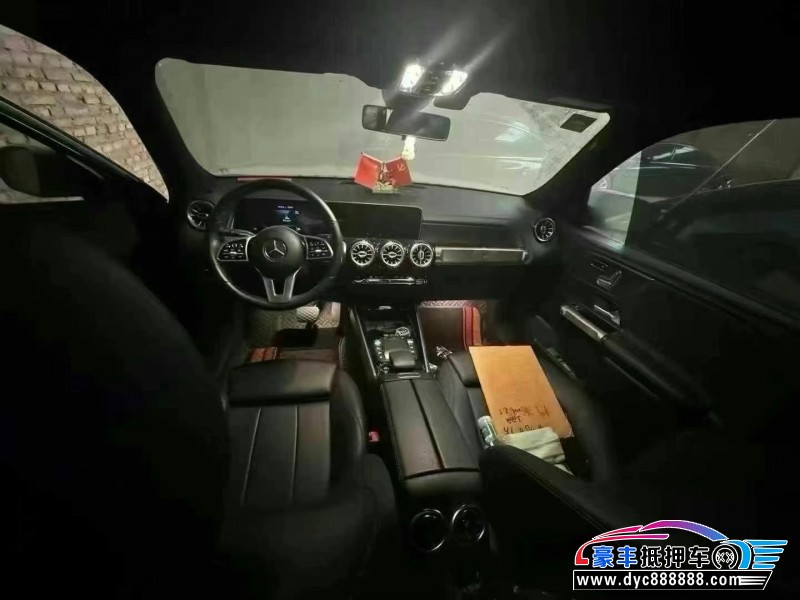 20年奔驰GLB轿车抵押车出售