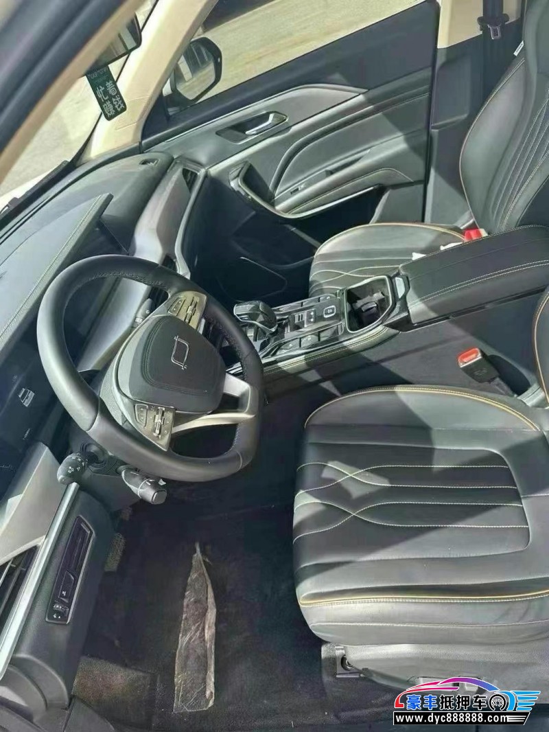 24年奔腾T77轿车抵押车出售