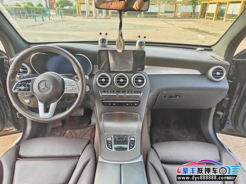 20年奔驰GLC轿车抵押车出售